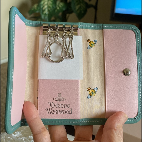 COPY - VIVIENNE WESTWOOD KEY CASE HOLDER - Picture 7 of 11